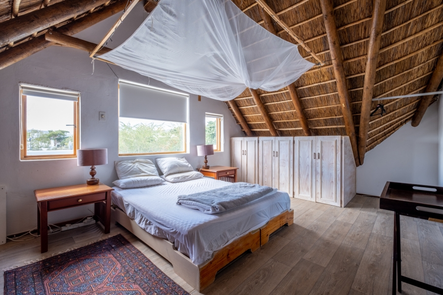 5 Bedroom Property for Sale in Mcgregor Western Cape